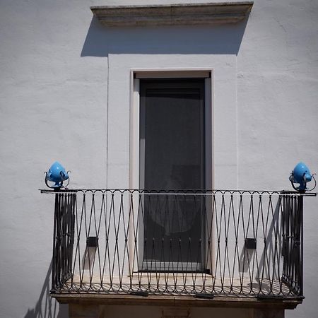 La Suite Del Conte Ceglie Messapica Exterior photo